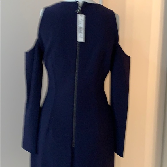 Alice + Olivia Navy cut off shoulder long sleeve - Picture 2 of 2